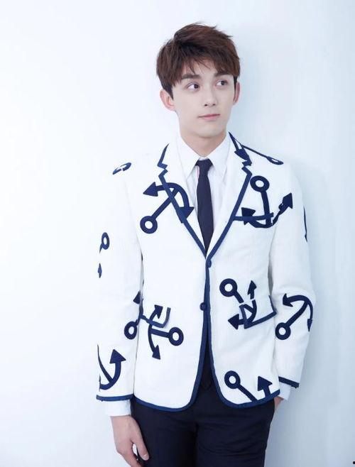 明星吃瓜吴磊视频大全集,笑料百出，明星日常趣味大揭秘